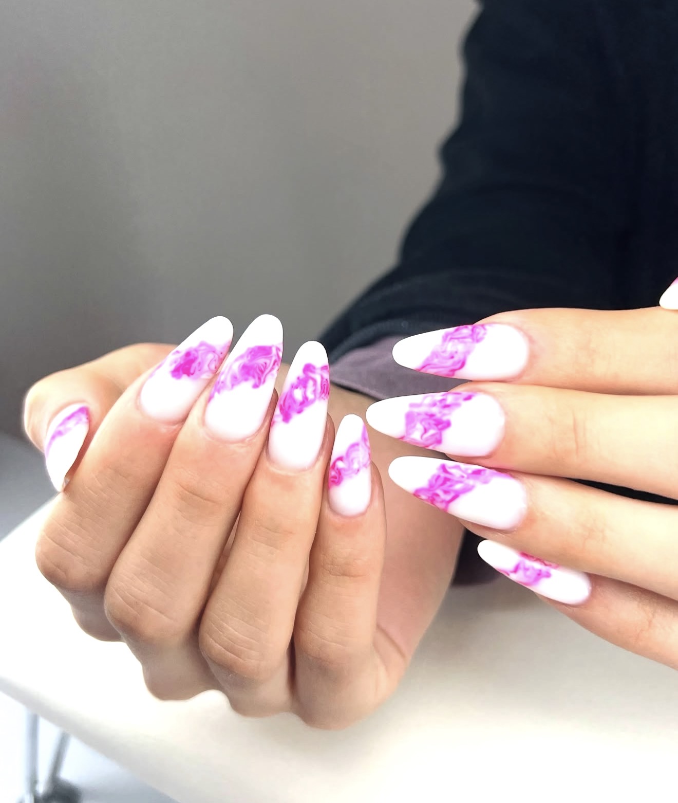 Interno e dettagli trattamenti WILD Beauty & Nails